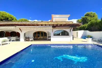 Image de Villa 'Castillo - Nova Sun Holiday' avec vue sur la mer, Wi-Fi et climatisation