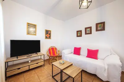 Image de Maison de campagne \"Tierra\" avec terrasse privée, Wi-Fi et climatisation