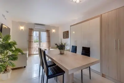 Image de Apartment Pineta 1, offers you comfort for your ideal vacation, located in Artatore.