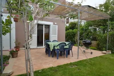 Apartment Ana 1 in Mali Lošinj, located 100 meters from the Zagazinjine beach.