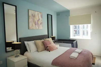 Image de Family-Friendly City Apartment for 5