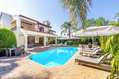 Image de Villa Relax Latchi - Trois Chambres Villa, Couchages 6