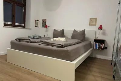 Image de Living in the old registry office 4 Family