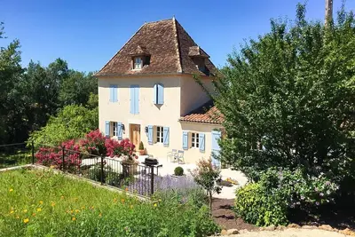 Image de Maison Roques - Six Chambres Villa, Couchages 12