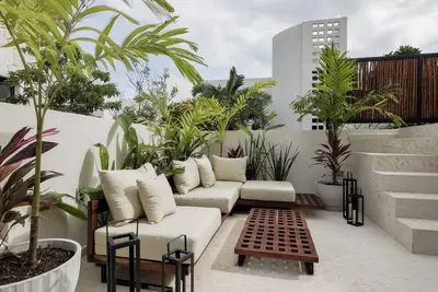 Image de Private villa with jacuzzi-terrace-pool