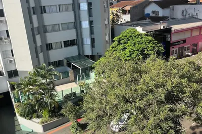 Image de Chic 3-bedroom apartment with WiFi, Ac in vibrant Centro Londrina