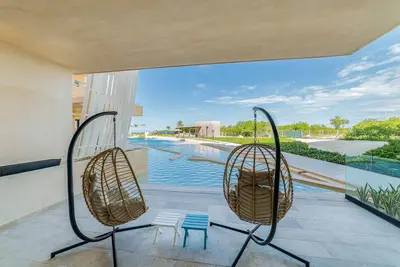 Image de Stunning oceanfront retreat perfect for families