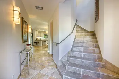 Image de Downtown Palm Springs Tuscan Haven - Rentals require a 30 night minimum