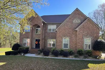 Image de Spacious Lake Front Retreat 7bd Slps 14+, Hoops, Gym, Deck, Theater Chez Sah Wah