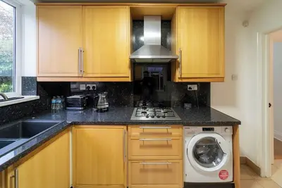 Spacious 3-Bed Home with Garden