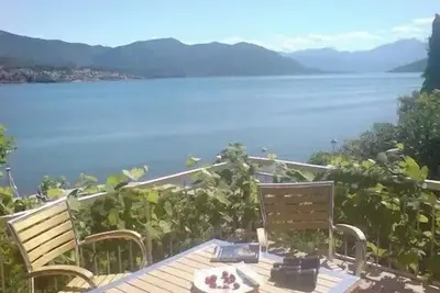 Image de Detached Villa/Njivice/Sleeps6/Stunning Views/Wifi