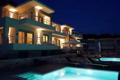 Image de Kalypso - Luxury Villa for 4-6 people with panorama view and shared pool