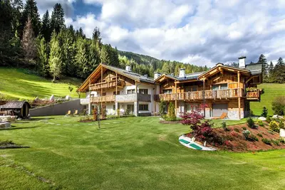 Image de Alpine Mountain Chalet