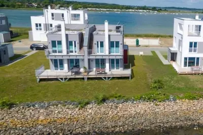 Image de Schleivilla Hafenblick by Seeblick Ferien Oro, Sauna, direkte Wasserlage