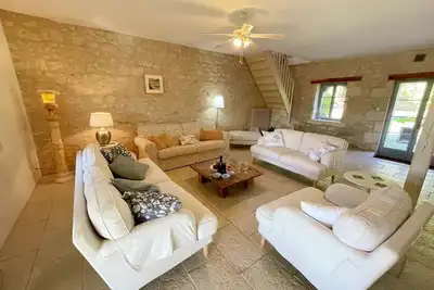 Image de Gîte en Touraine avec piscine privée, spa et WiFi