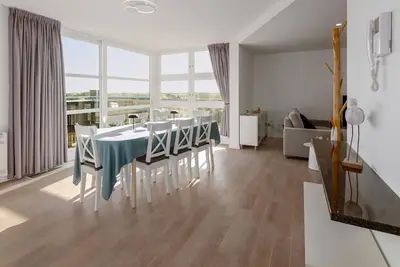 Image de 4 bedroom accommodation in Oostduinkerke
