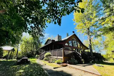 Image de Private Island on Lake Winter