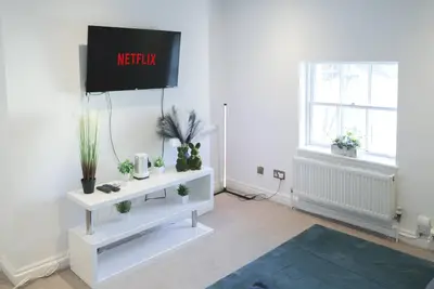 Image de Regency Tavern Apartment 3 By My Getaways