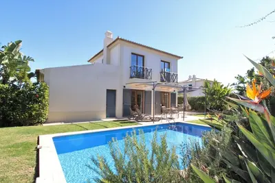 Image de Jardim das Borboletas, Marques da Luz\n