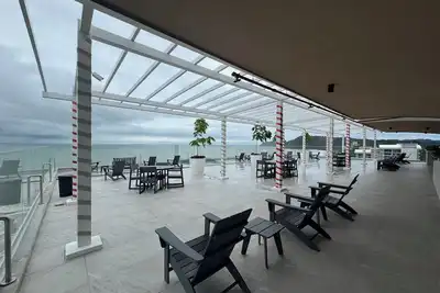 Image de Luxurious Oceanfront 2br Condo - Pacific Point 1001