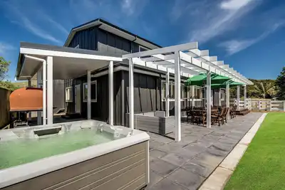 Image de Aroha At 2252 - Waimarama Holiday Home