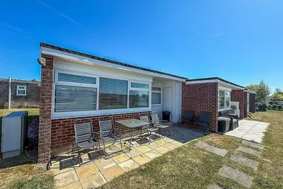Image de Lovely chalet with free Wi-Fi at Green Farm Park, Norfolk ref 43395g
