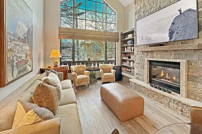 Image de Enjoy this Luxurious Ski In Ski Out Condo at Arrowhead Village, Beaver Creek