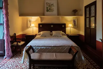 Chambre 'Doble Standard - El Basar' avec piscine partagée, Wi-Fi et climatisation