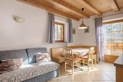 Image de Appartement 'Heinzenhof 3' avec vue sur les montagnes, jardin partagé et Wi-Fi