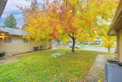 Image de Charming 2-bedroom / Bathroom apartment with WiFi, and Ac in tranquil Sacramento