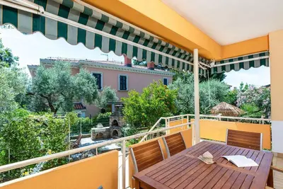 Image de Appartement de vacances avec jardin et terrasse