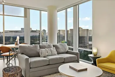 Image de True Luxury Living | Tysons | Pv