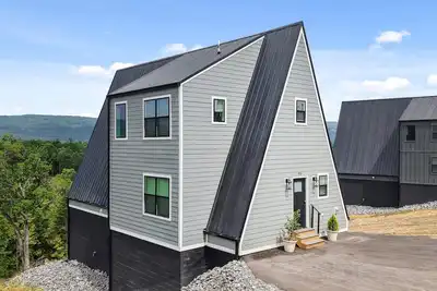 Image de Cottonwood Crest| A-Frame on Bluff + Dog friendly!