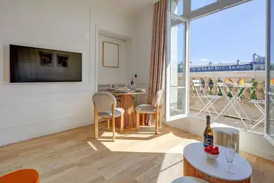 Image de Tbs 249 - Luxueux logement Avenue Champs-Elysées