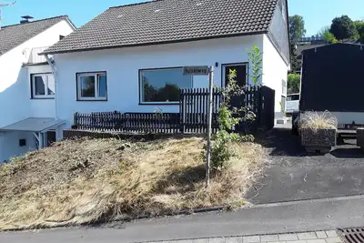 Image de Appartement \"Hülsenbusch\" avec terrasse partagée, jardin privé et Wi-Fi