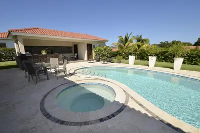 Tropical living, daily or even yearly!