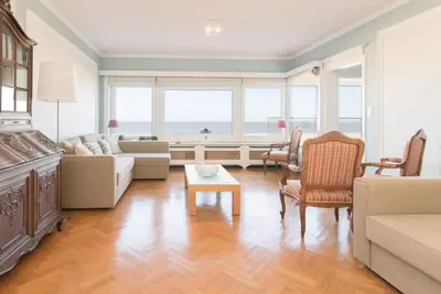 Image de Appartement avec vue frontale sur la mer Ă Ostende