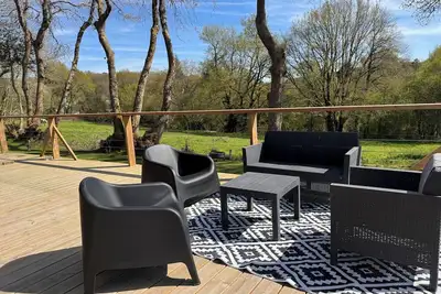 Image de Maison avec piscine intérieure au pied du lac de Guerlédan