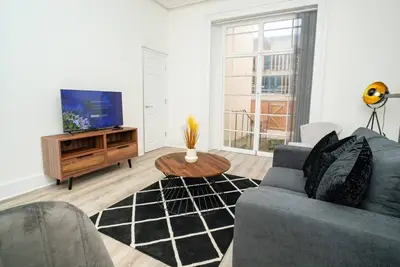 Image de Characterful 1 Bedroom Apartment in Cheltenham Centre