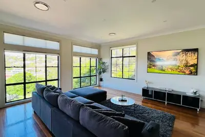 Image de Spacious Family Oasis (Now sleeps 10)