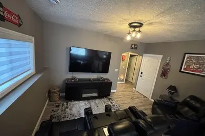 Image de Modern 2 bedroom basement suite