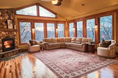 Image de Heated Massage Chairs• Stunning Valley View • 6bd