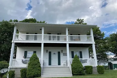 Image de Greenhaven Farm: 4-bedroom farmhouse in beautiful Cool Ridge, Wv