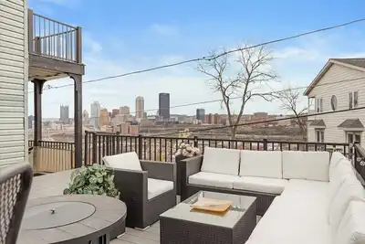 Image de Wow! Skyline Sunset Escape On Hackstown