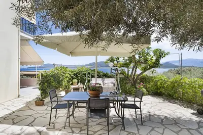 Image de Studio 'Tasoula's Vista 2' avec vue sur la montagne, Wi-Fi et climatisation
