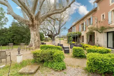 Image de Maison de vacances 'Le Mas Saint Pierre' avec terrasse privée, jardin privé et Wi-Fi