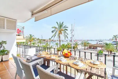 Appartement 'Mar Y Playa' avec vue sur la mer, Wi-Fi et climatisation