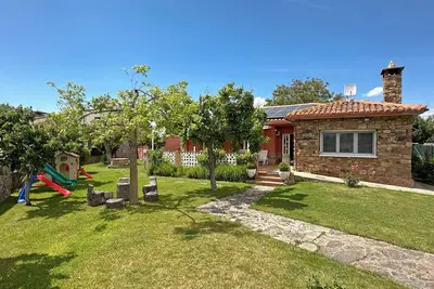 Image de Maison de campagne \"Mila\" avec vue sur les montagnes, terrasse privée et Wi-Fi