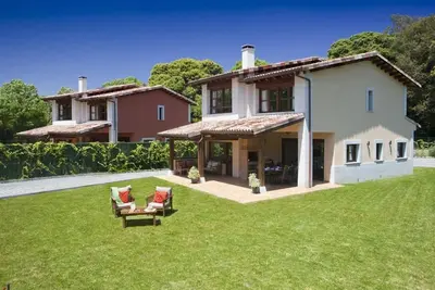 Image de Maison de campagne 'Playas De Llanes' avec jardin privé et Wi-Fi
