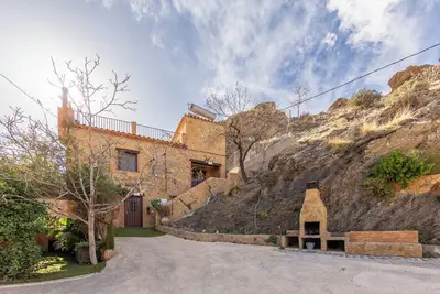 Image de \"Casa Rural La Jirola -Vivienda 2\" avec vue sur la montagne, Wi-Fi et climatisation